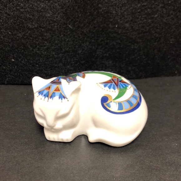 Elizabeth Arden: The Treasure of the Pharaohs Cat Pomander - Picture 2 of 7